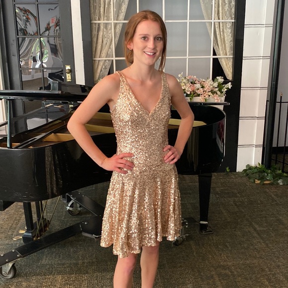 Very sweet cocktail dress bought for a show never used. - Picture 1 of 4